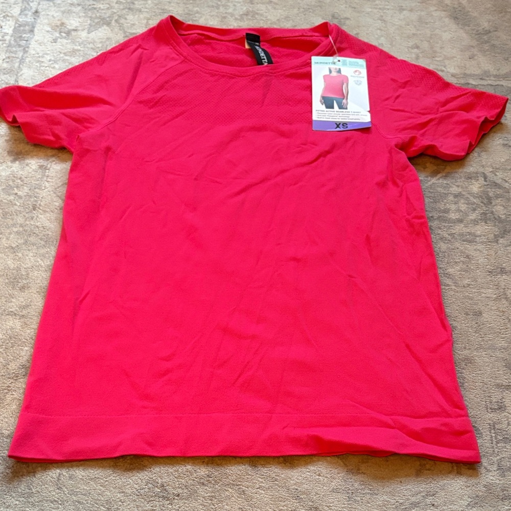 Mondetta Womens Vibrant Pink T-Shirt